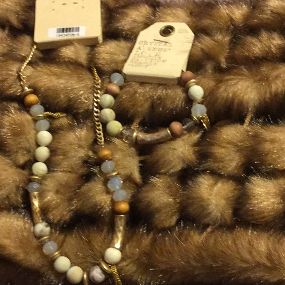Jewelry - Picture 3 of 3